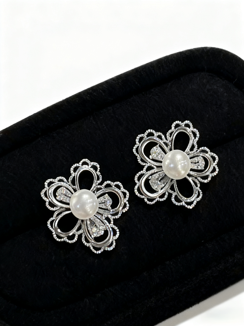 Lace Flower Pearl Stud Earrings