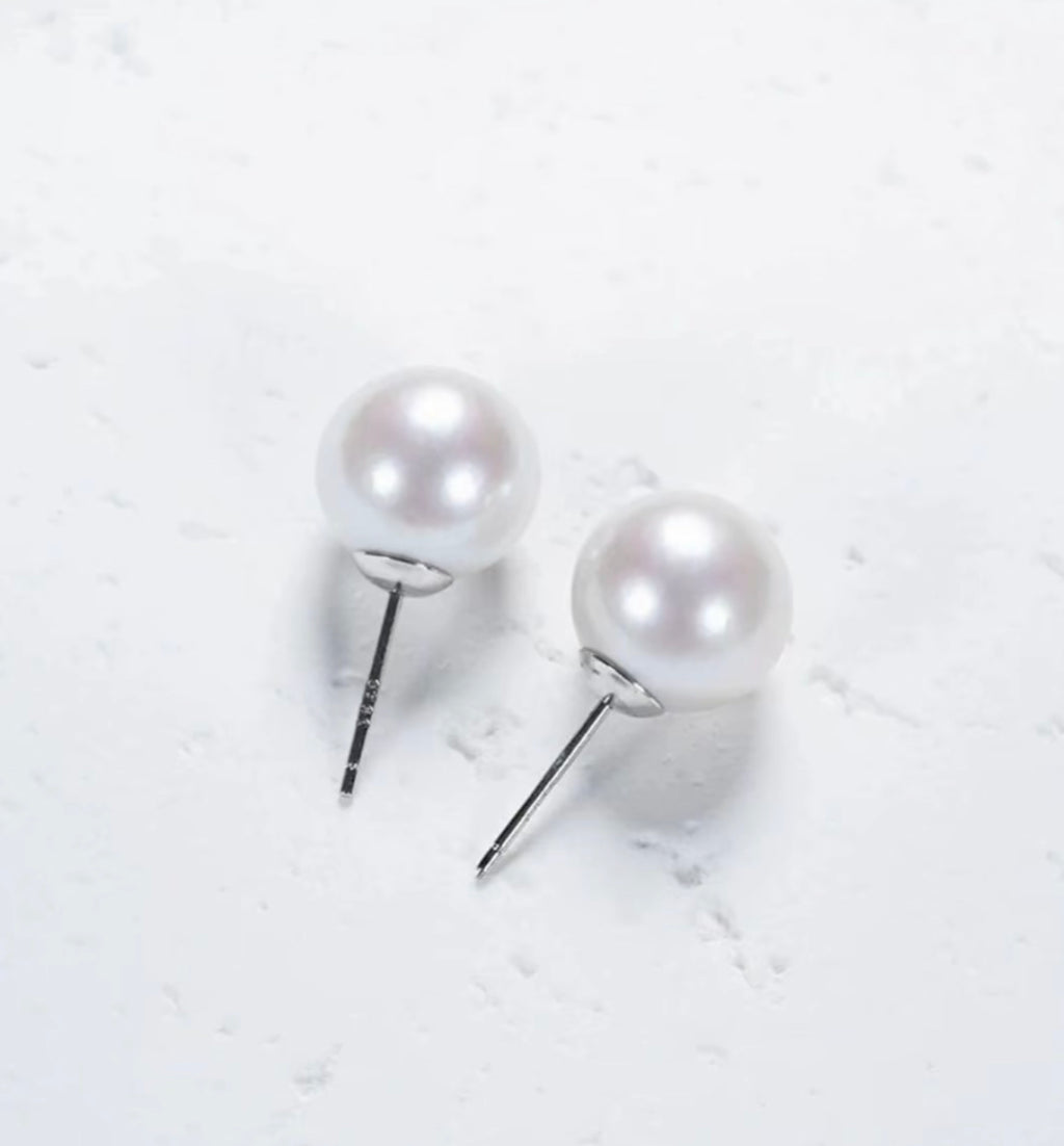 Freshwater Pearl Stud Earrings in Sterling Silver S925, 10-11mm